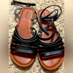 Women’s sandals